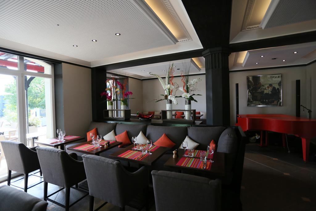 Chez Maman & Restaurant Hotel 3*